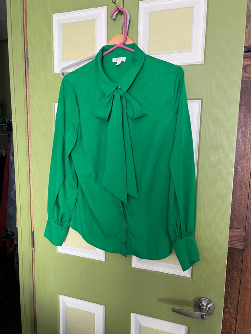Riley & Rae Bright Green Tie-Neck Blouse